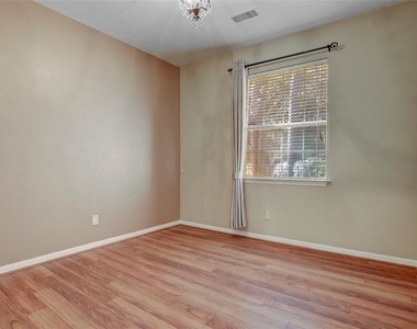 124 S Brooksedge Circle - Photo Thumbnail 22