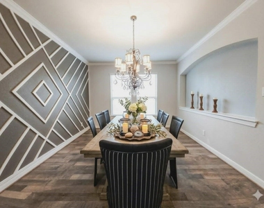 5715 Caper Shores Lane - Photo Thumbnail 7