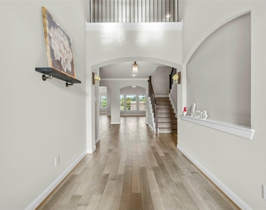 5715 Caper Shores Lane - Photo Thumbnail 5