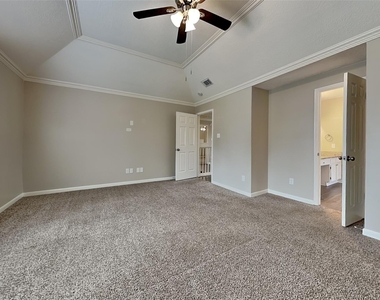 2203 Pincher Creek Drive - Photo Thumbnail 8