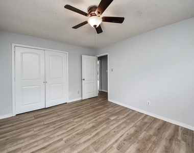5954 Beaudry Drive - Photo Thumbnail 23
