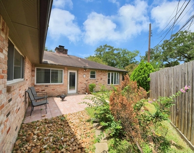 5954 Beaudry Drive - Photo Thumbnail 36