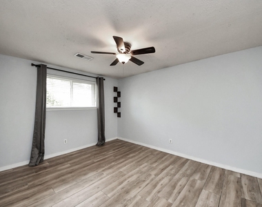 5954 Beaudry Drive - Photo Thumbnail 22