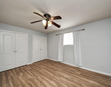 5954 Beaudry Drive - Photo Thumbnail 27