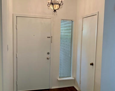 2025 Augusta Drive - Photo Thumbnail 2