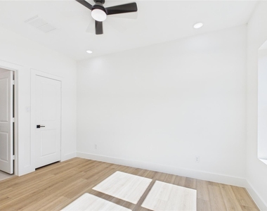 5316 Terry Street - Photo Thumbnail 7
