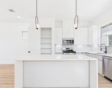 5316 Terry Street - Photo Thumbnail 12