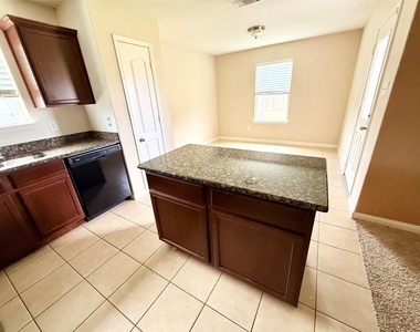 2407 Seabourne Trails Rd Road - Photo Thumbnail 3