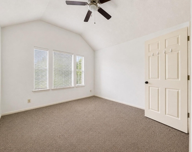 6303 Carissa Court - Photo Thumbnail 9