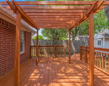351 Fantasy Lane - Photo Thumbnail 29