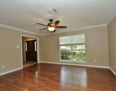3630 Purple Meadow Lane - Photo Thumbnail 4