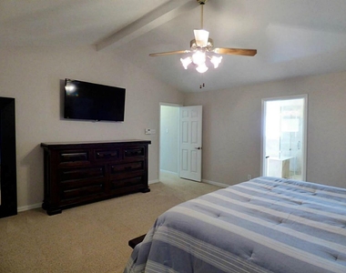 3630 Purple Meadow Lane - Photo Thumbnail 14