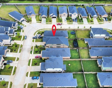 21314 Barcelona Heights Trail - Photo Thumbnail 31