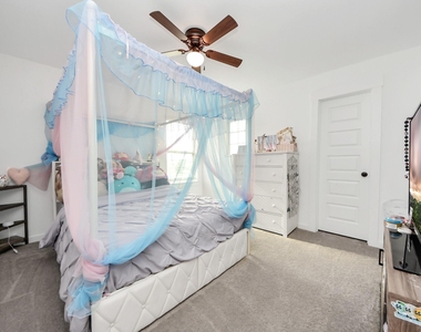 21314 Barcelona Heights Trail - Photo Thumbnail 21