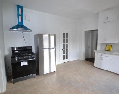 1517 Bonnie Brae Street - Photo Thumbnail 21