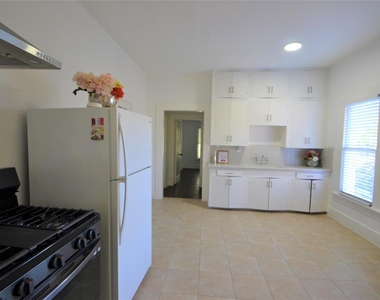 1517 Bonnie Brae Street - Photo Thumbnail 17