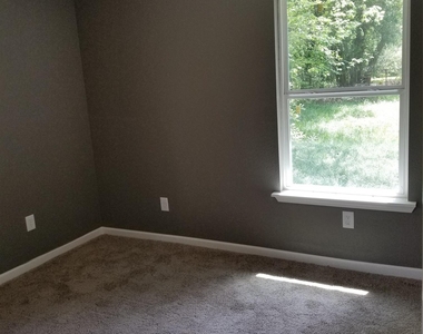 5910 Van Fleet Street - Photo Thumbnail 6