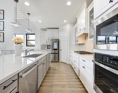 31506 Copper Oaks Court - Photo Thumbnail 10