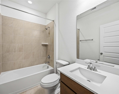 18206 Spruce Cottage Dr - Photo Thumbnail 19