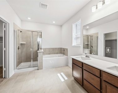 18206 Spruce Cottage Dr - Photo Thumbnail 23