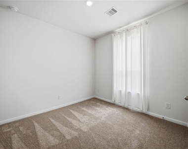 18206 Spruce Cottage Dr - Photo Thumbnail 11