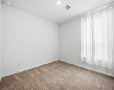18206 Spruce Cottage Dr - Photo Thumbnail 14