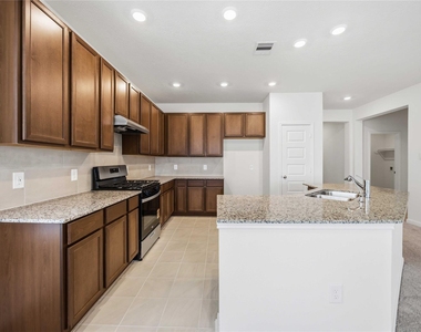18206 Spruce Cottage Dr - Photo Thumbnail 9