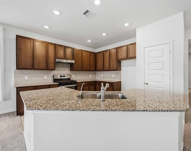 18206 Spruce Cottage Dr - Photo Thumbnail 8