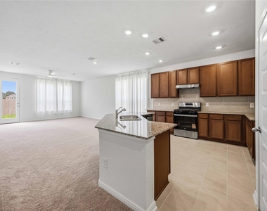 18206 Spruce Cottage Dr - Photo Thumbnail 7