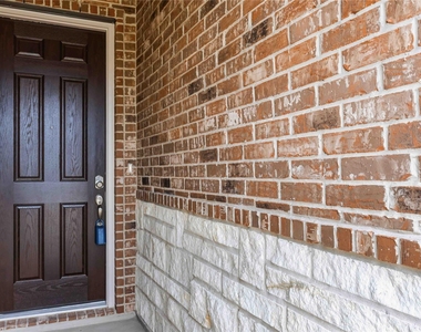 18206 Spruce Cottage Dr - Photo Thumbnail 3