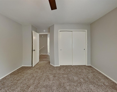 16819 Kettle Creek Drive - Photo Thumbnail 12