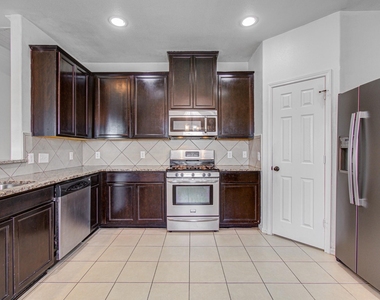 23023 Black Mountain Ash Court - Photo Thumbnail 9