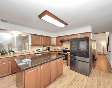 18 N Deerfoot Circle - Photo Thumbnail 18