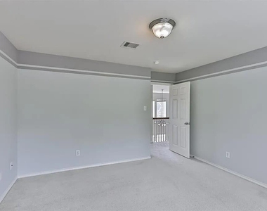 13002 Misty Bay Ln - Photo Thumbnail 26