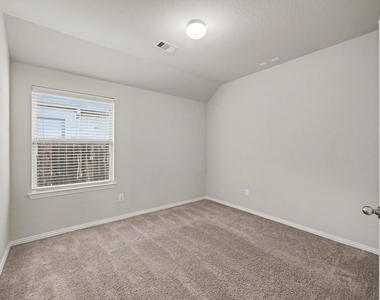 185 Emory Birch Drive - Photo Thumbnail 18