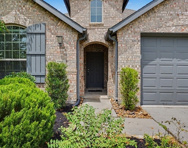 185 Emory Birch Drive - Photo Thumbnail 4