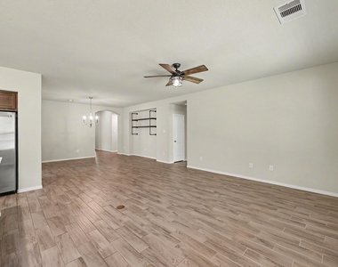 185 Emory Birch Drive - Photo Thumbnail 14