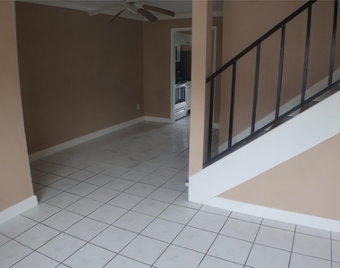 7700 Creekbend Drive - Photo Thumbnail 2