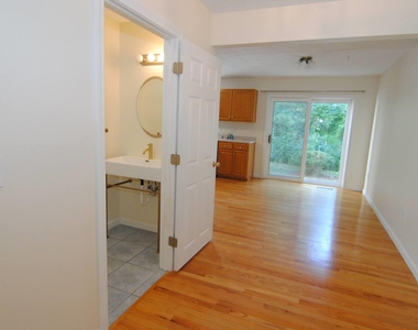 68 Georgetown - Photo Thumbnail 16