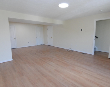 68 Georgetown - Photo Thumbnail 36