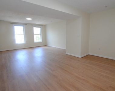 68 Georgetown - Photo Thumbnail 38