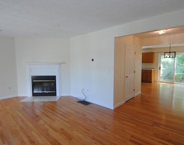 68 Georgetown - Photo Thumbnail 32
