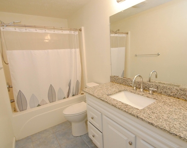 68 Georgetown - Photo Thumbnail 27