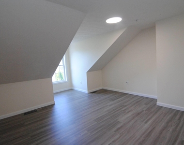 68 Georgetown - Photo Thumbnail 21