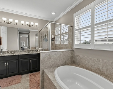 3391 Acapulco Circle - Photo Thumbnail 19