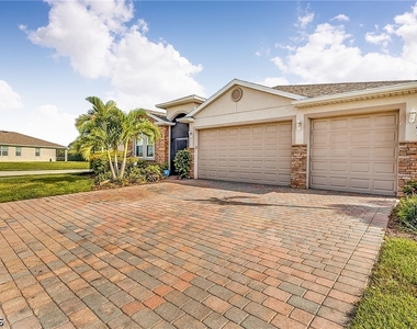 3391 Acapulco Circle - Photo Thumbnail 1