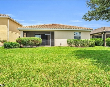 2061 Hamlin Street - Photo Thumbnail 21