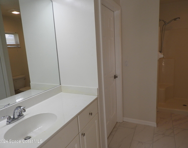 4825 47th Court - Photo Thumbnail 21