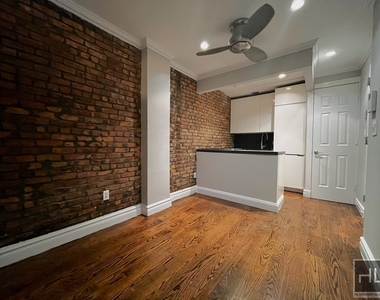 East 5 Street - Photo Thumbnail 1