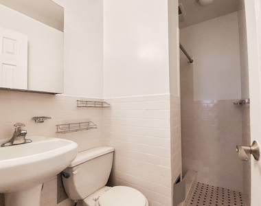 East 73rd Street - Photo Thumbnail 1